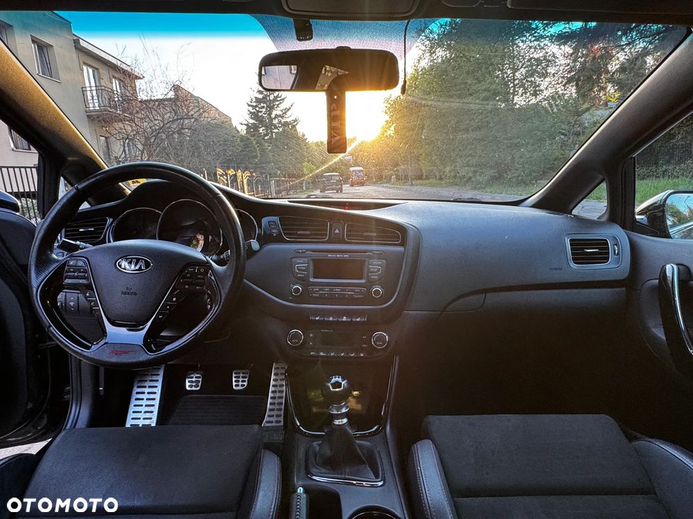 Kia ProCeed 1.6 T-GDI GT-Challenge - 12