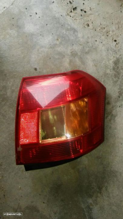 Farol traseiro toyota corolla d4d - 1