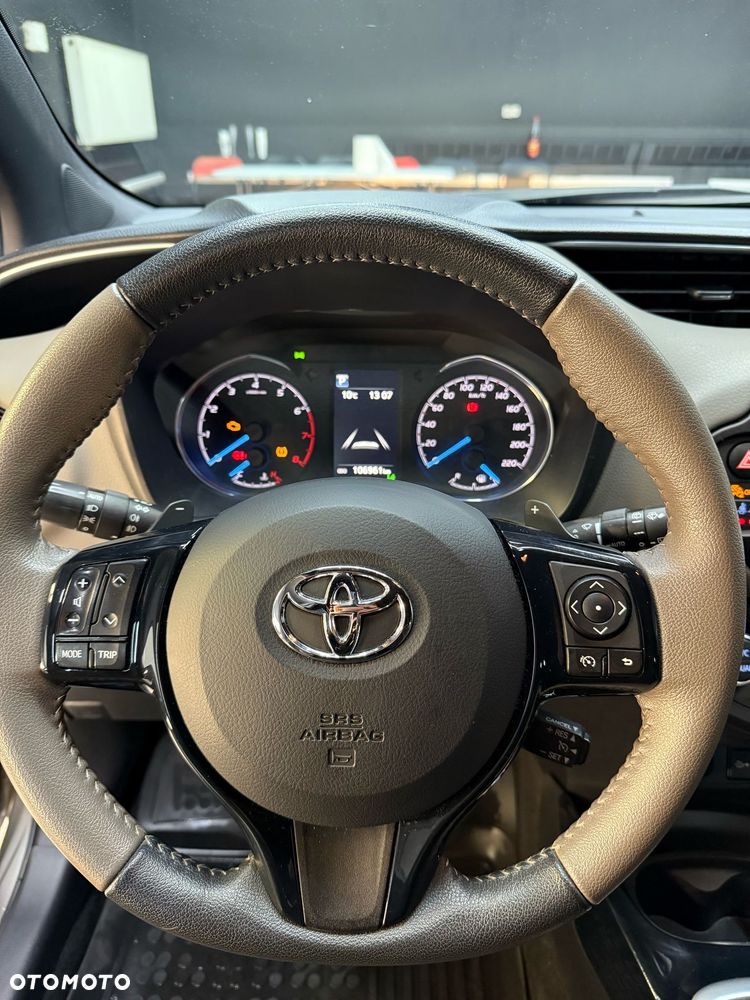 Toyota Yaris 1.5 Selection CVT - 5