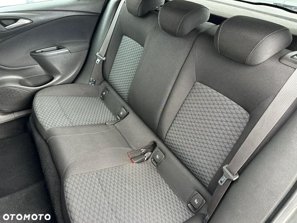 Opel Astra 1.6 CDTI Active - 16
