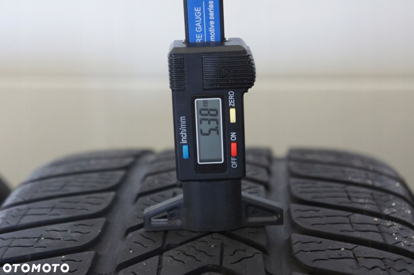 NR 276 Koła Zimowe Alufelgi AUDI A6 C6 225/50/17 Pirelli 7mm - 7