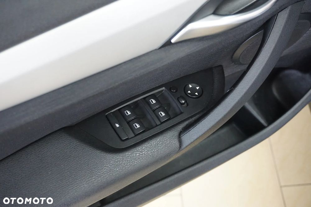 BMW X1 xDrive20d - 26