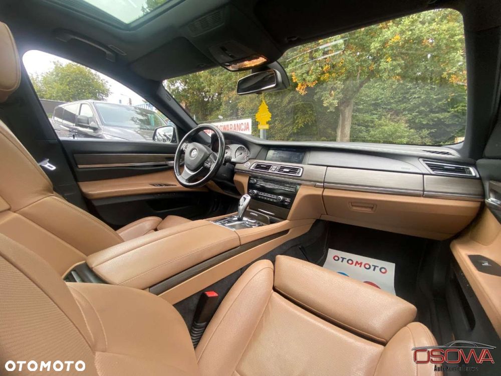 BMW Seria 7 - 18