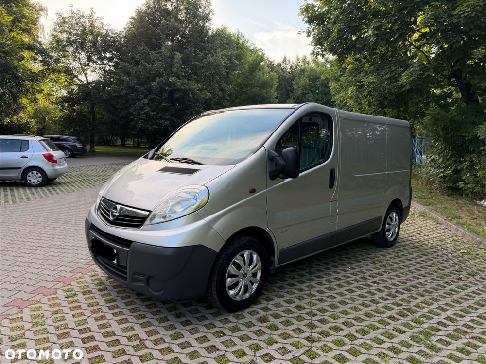Opel Vivaro - 1