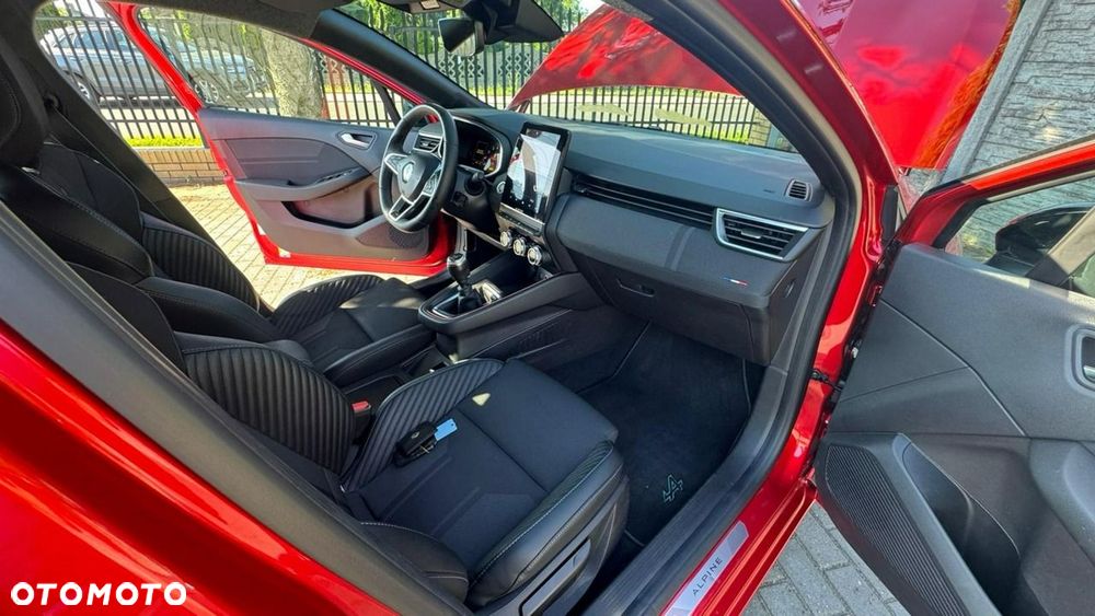 Renault Clio - 23