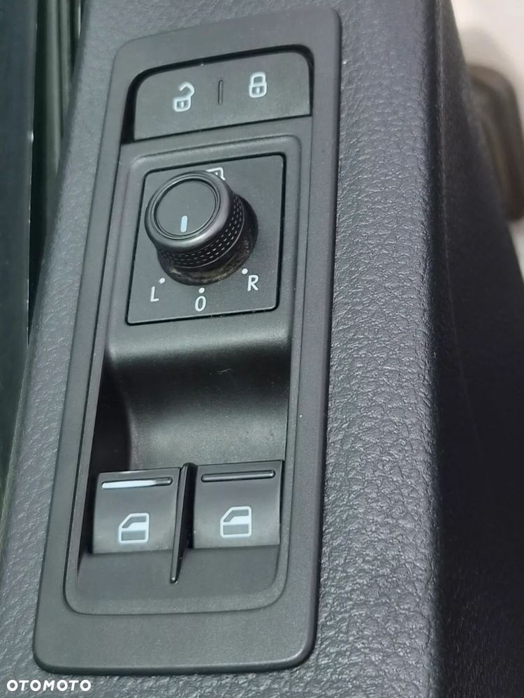 Volkswagen Transporter - 13