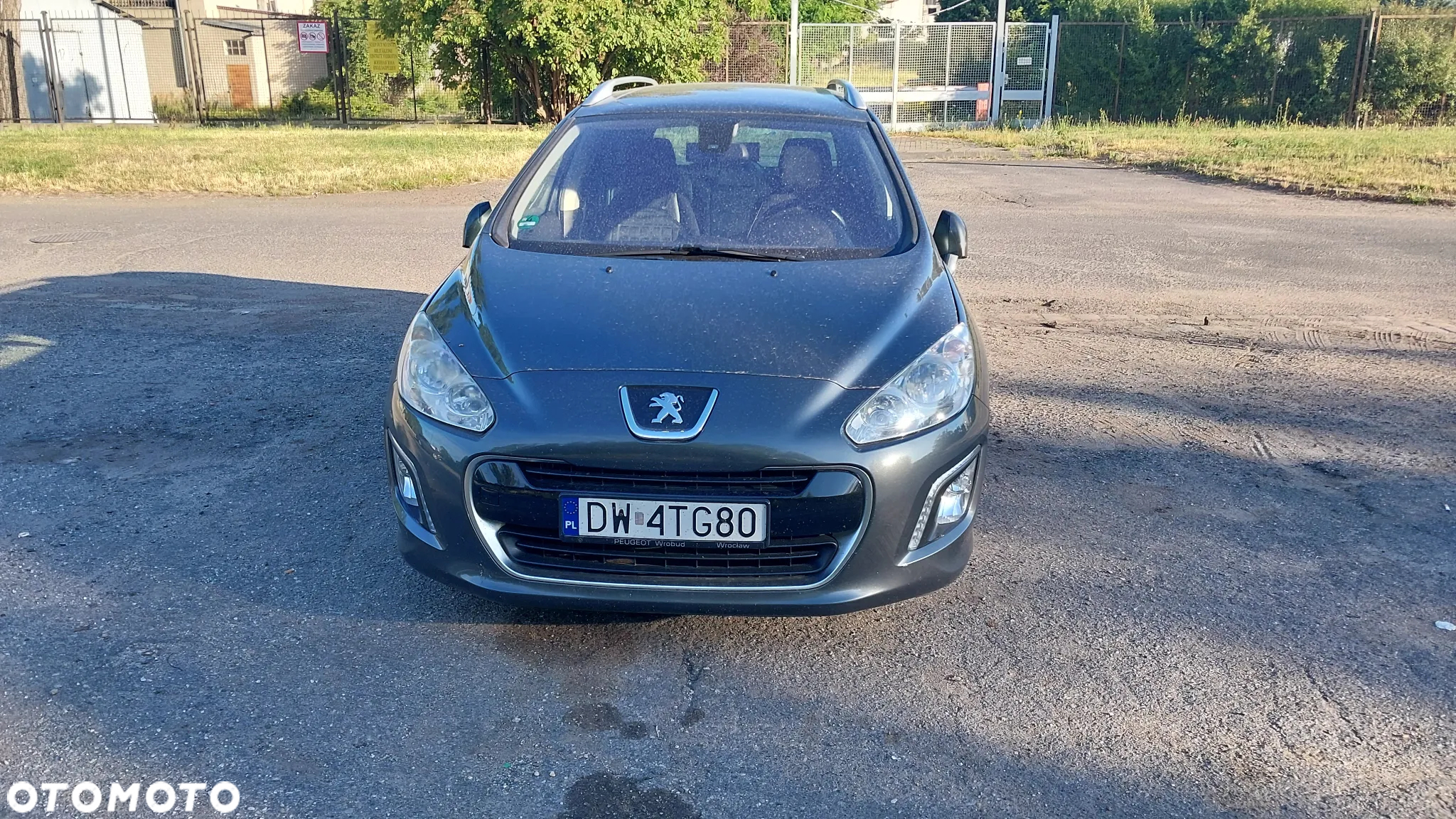 Peugeot 308 - 8