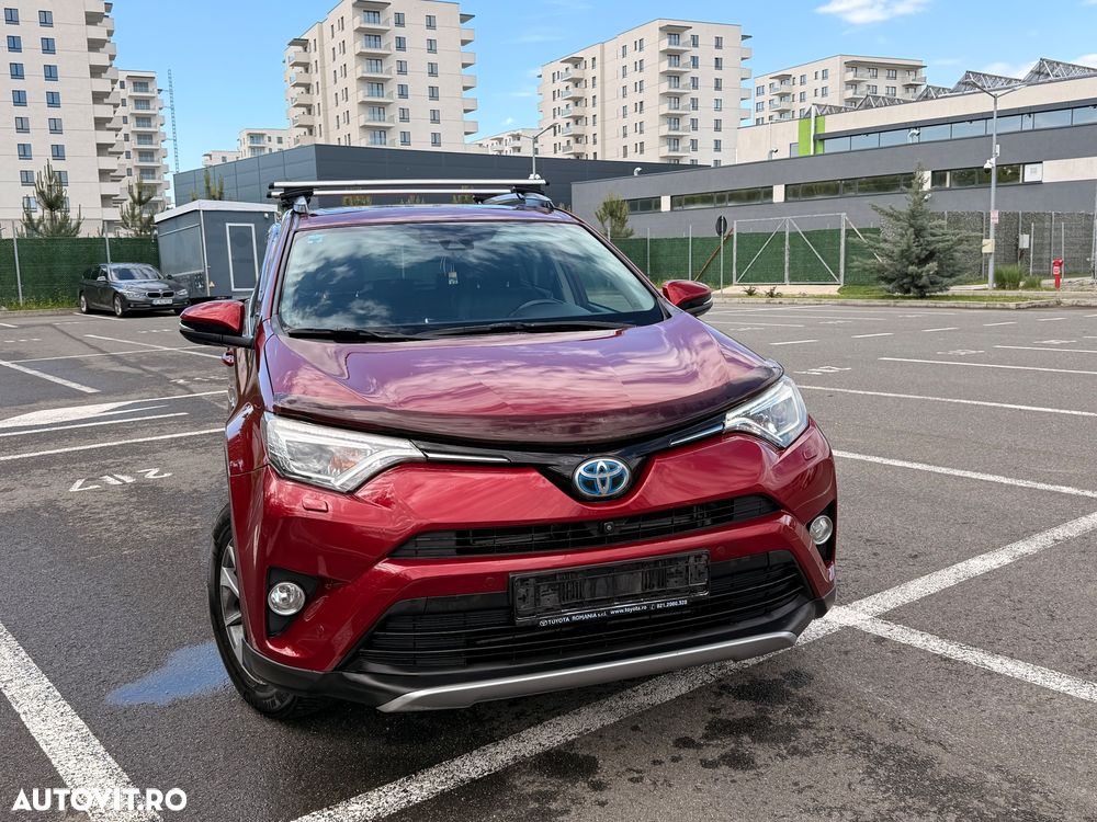 Toyota RAV4 - 1