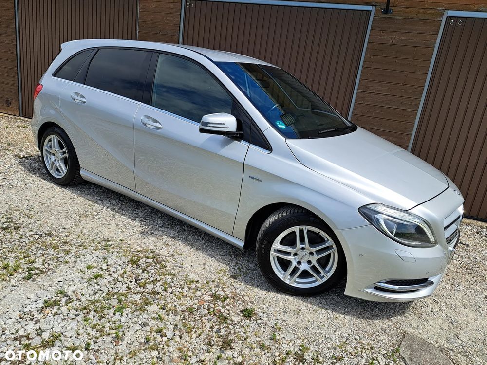 Mercedes-Benz Klasa B 200 (BlueEFFICIENCY) - 11