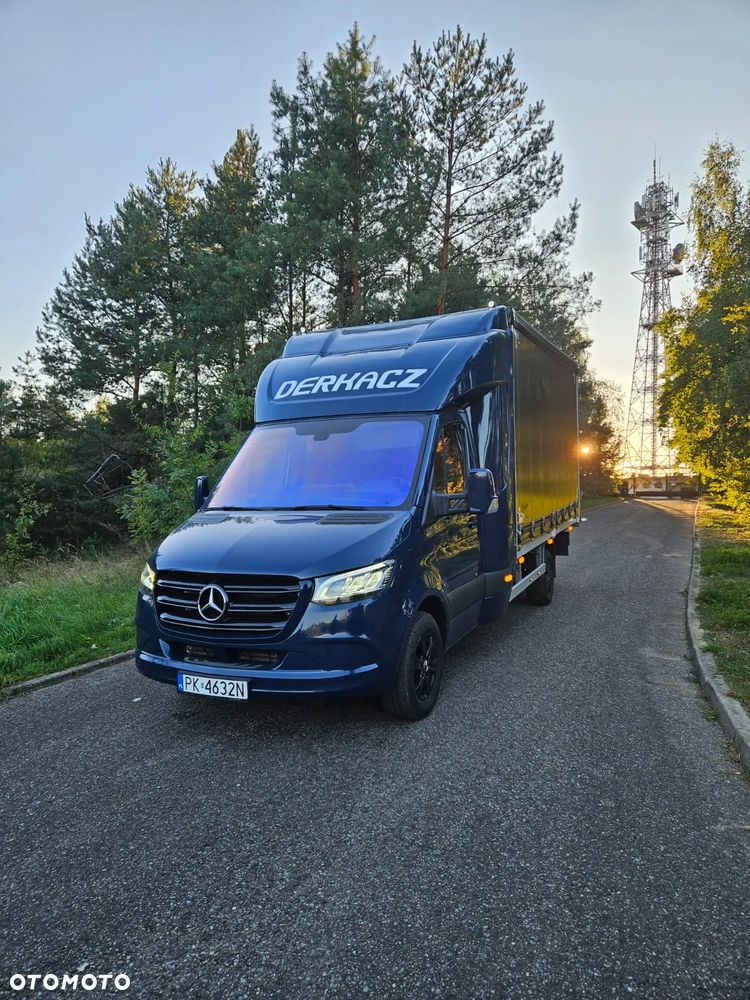 Mercedes-Benz Sprinter - 2