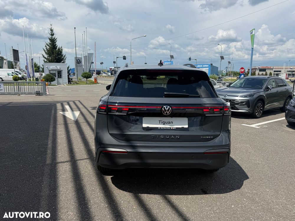 Volkswagen Tiguan - 7