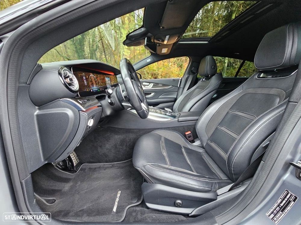 Mercedes-Benz AMG GT 43 4Matic+ - 12