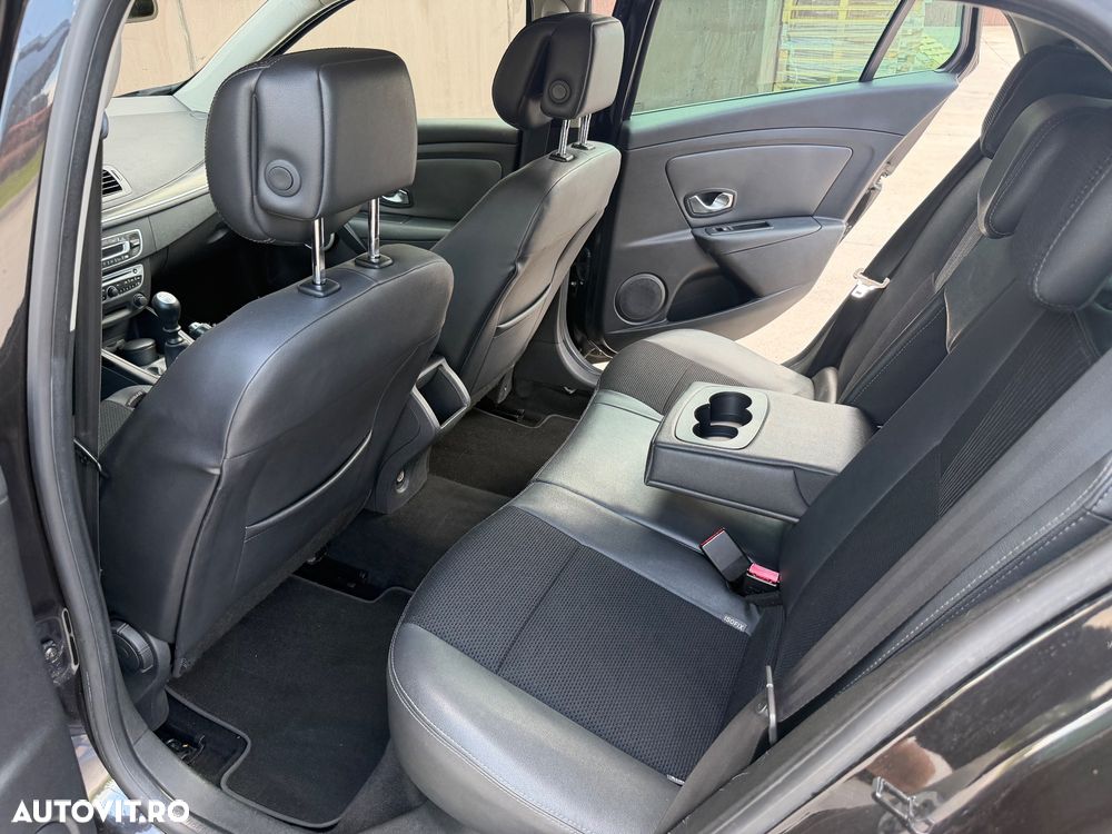 Renault Megane - 11