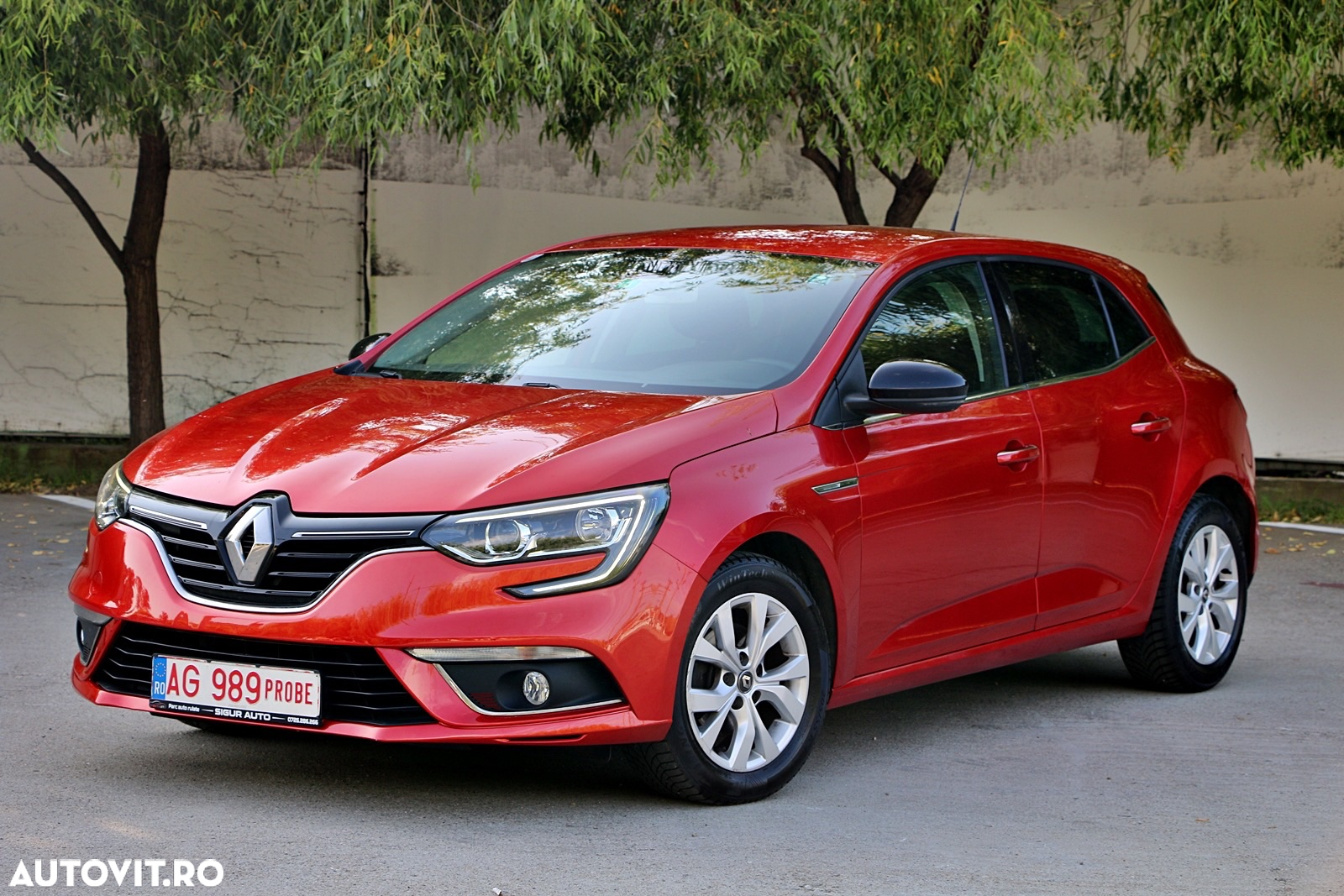 Renault Megane Grandtour TCe 140 GPF LIMITED - 11
