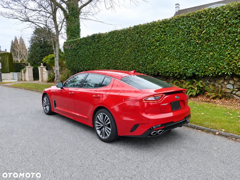 Kia Stinger - 7