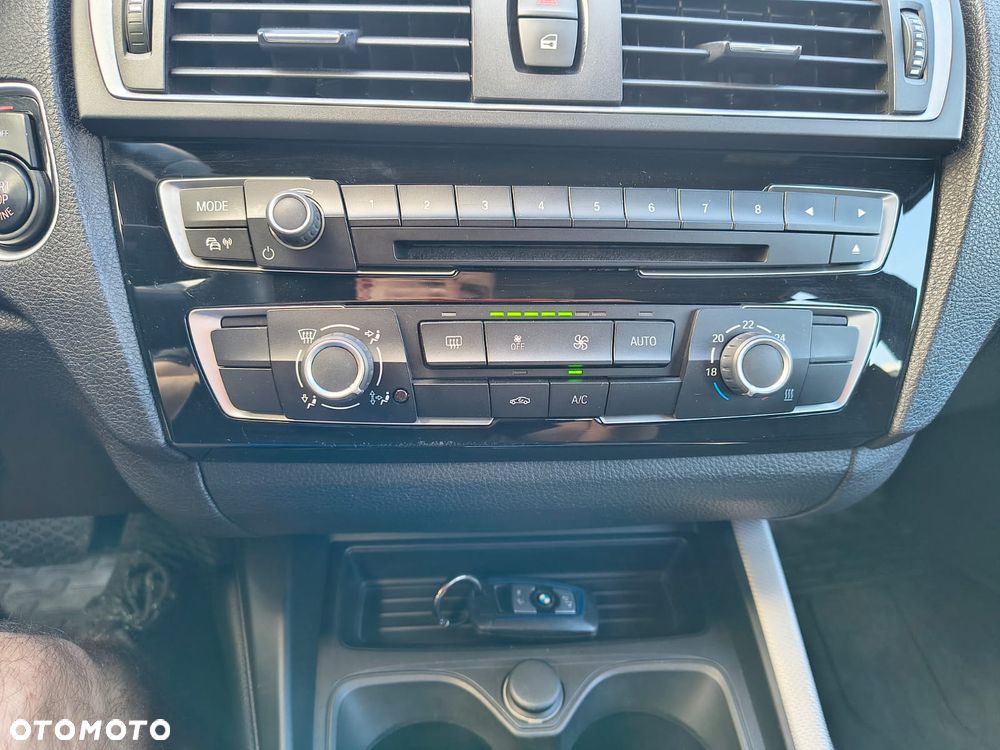 BMW Seria 1 118i M Sport Shadow - 24