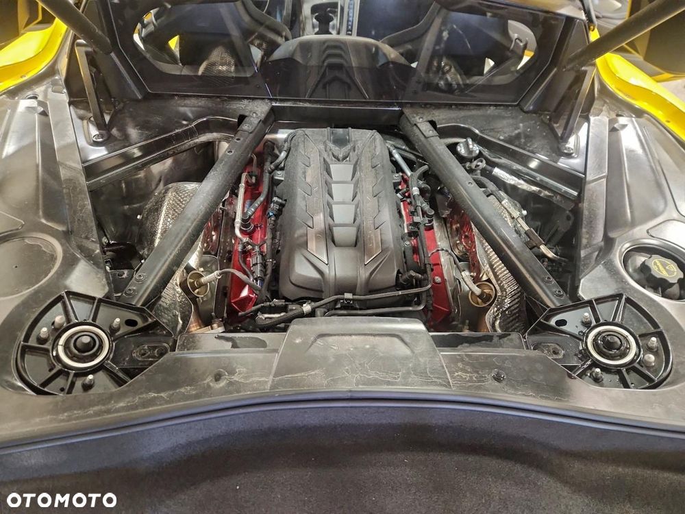 Chevrolet Corvette Stingray 2LT 6.2 V8 Automatik - 12