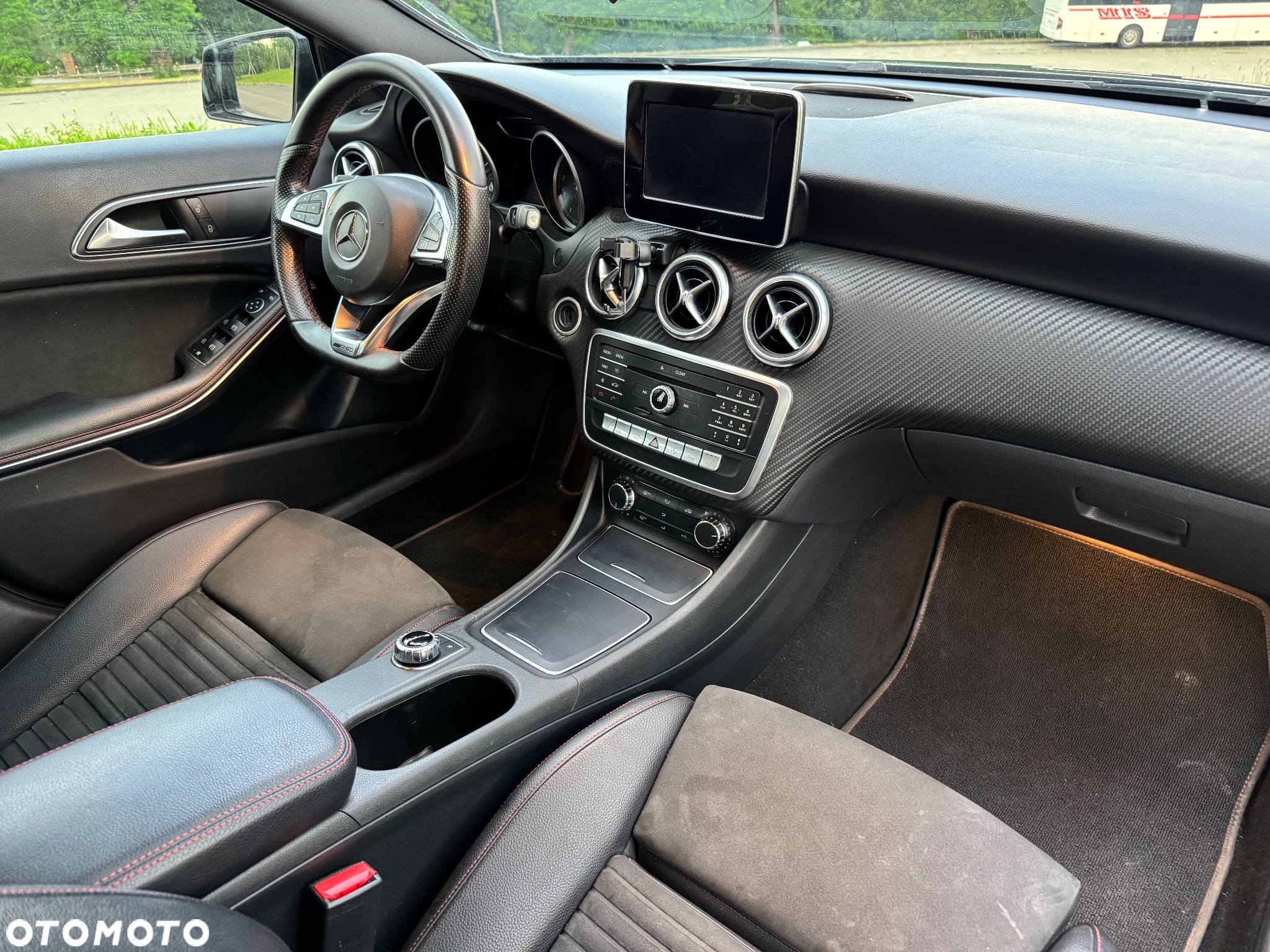 Mercedes-Benz Klasa A 220 4Matic 7G-DCT AMG Line - 6