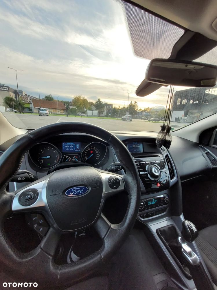 Ford Focus - 10