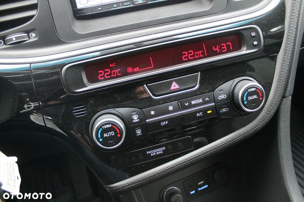Kia Optima - 14