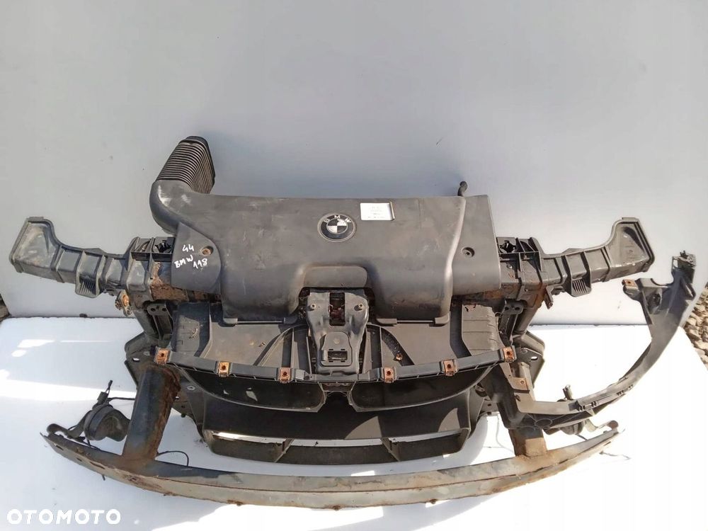 PAS PRZEDNI CHŁODNICE BMW 1 E81 E82 E87 E88 2.0 D - 3