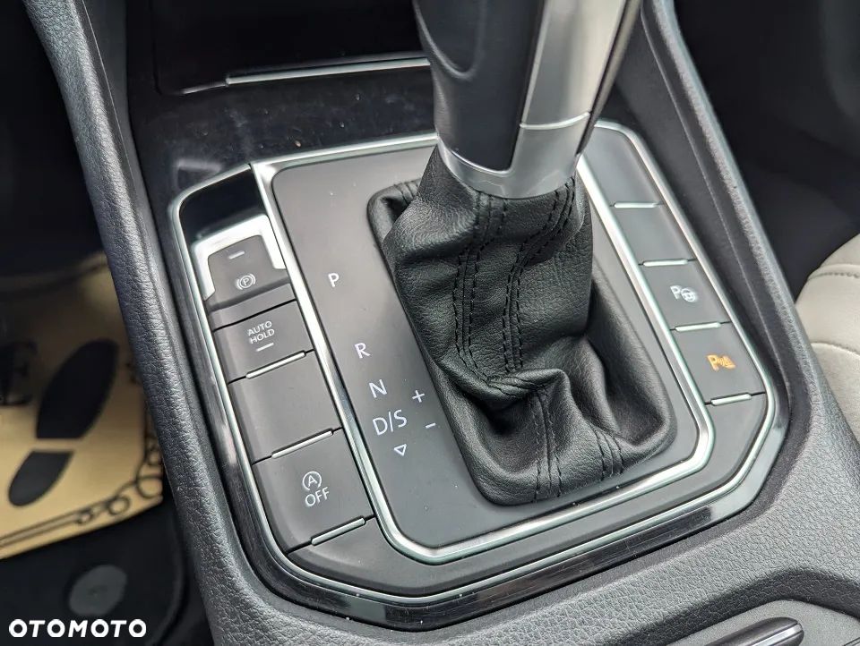 Volkswagen Golf Sportsvan 2.0 TDI SCR DSG Highline - 25