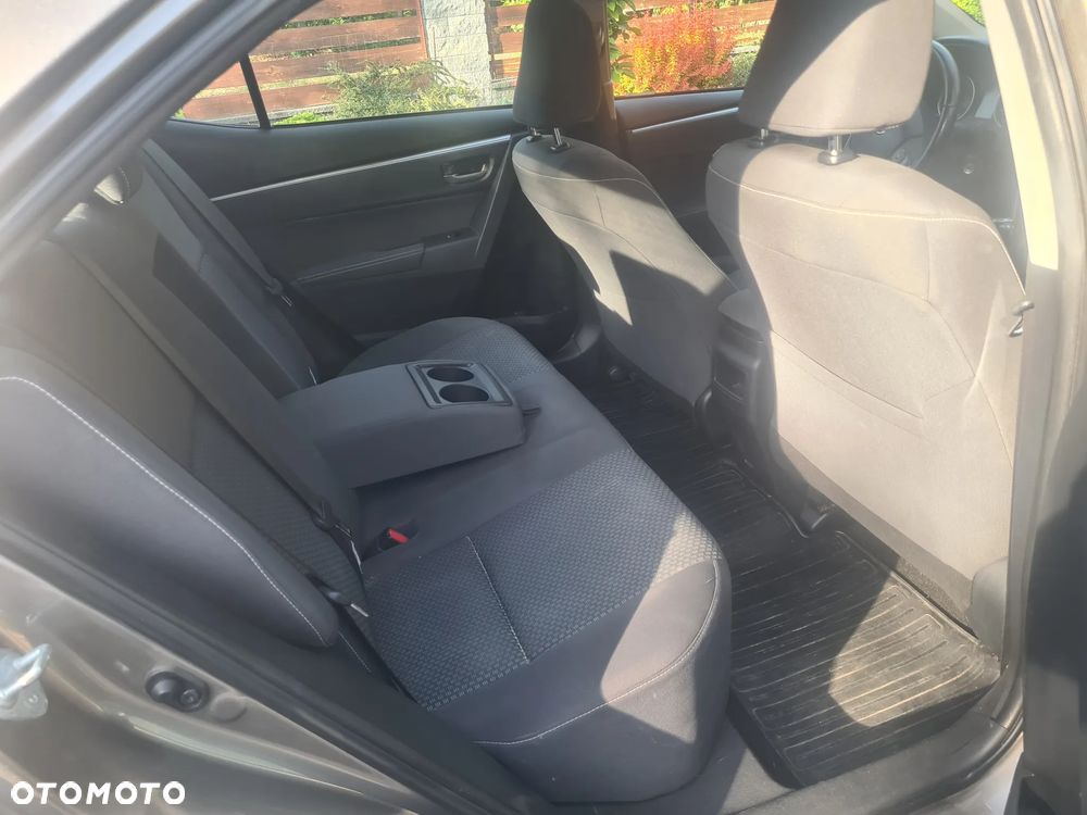Toyota Corolla 1.6 Comfort - 14