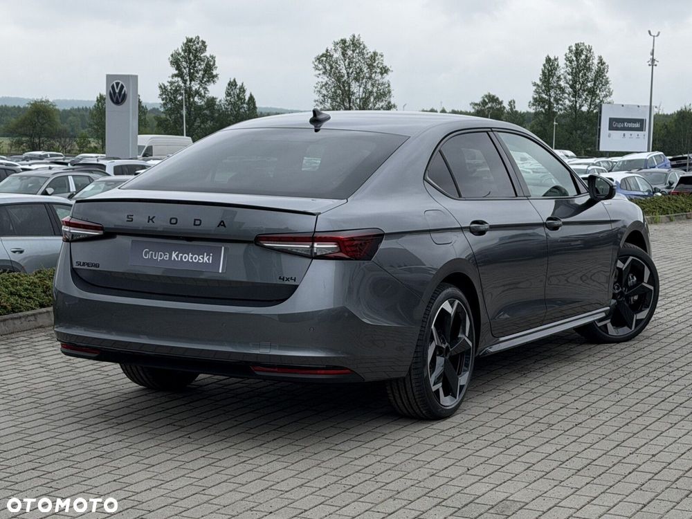 Skoda Superb 2.0 TDI SCR 4x4 Sportline DSG - 5