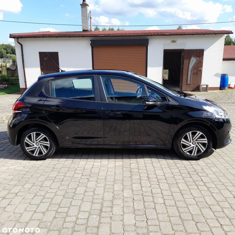 Peugeot 208 - 2