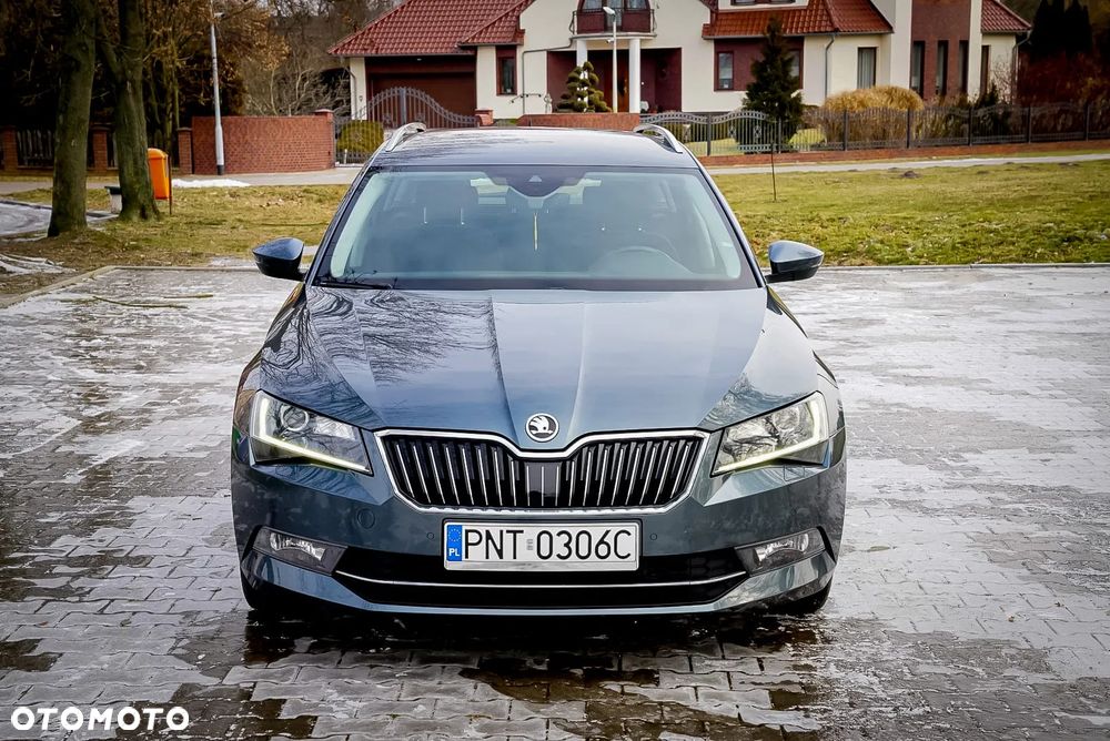 Skoda Superb 2.0 TDI SCR Style DSG - 7