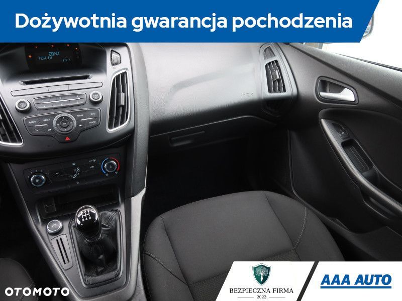 Ford Focus - 10