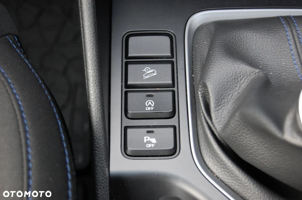 Hyundai Tucson blue 1.7 CRDi 2WD Intro Edition - 24