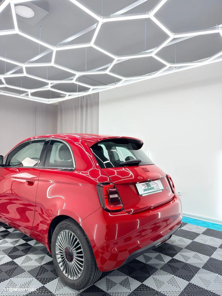 Fiat 500e 23,8kWh Red - 7