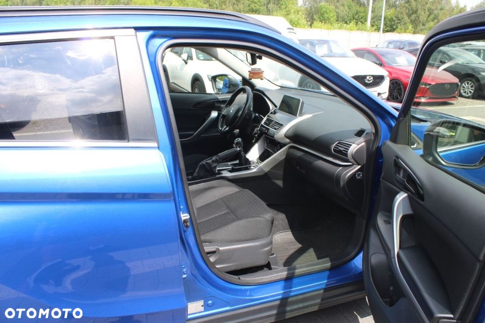 Mitsubishi Eclipse Cross - 29