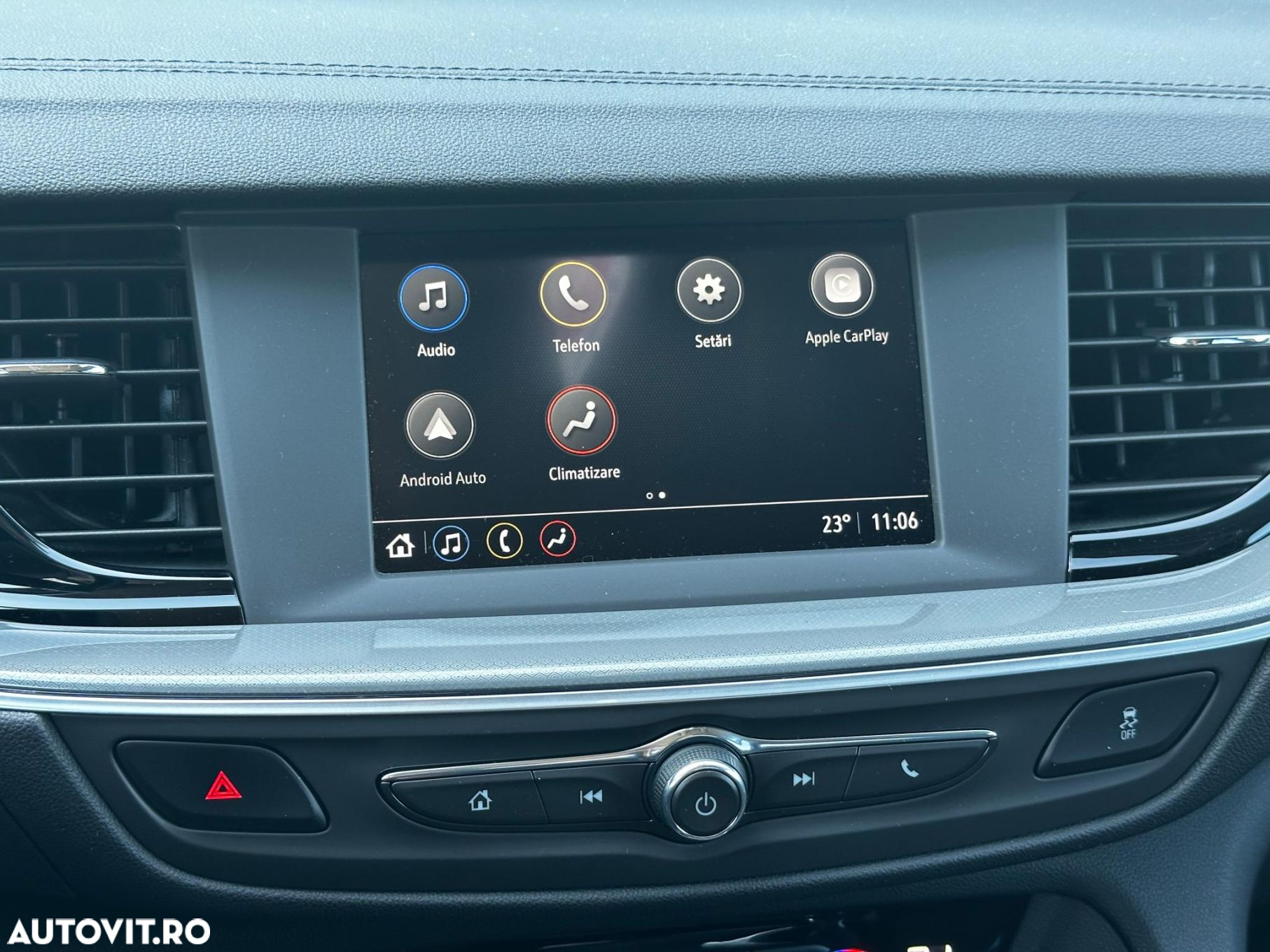 Opel Insignia - 12