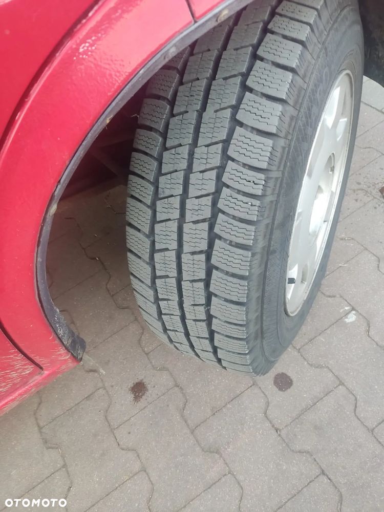 Volkswagen Multivan - 11