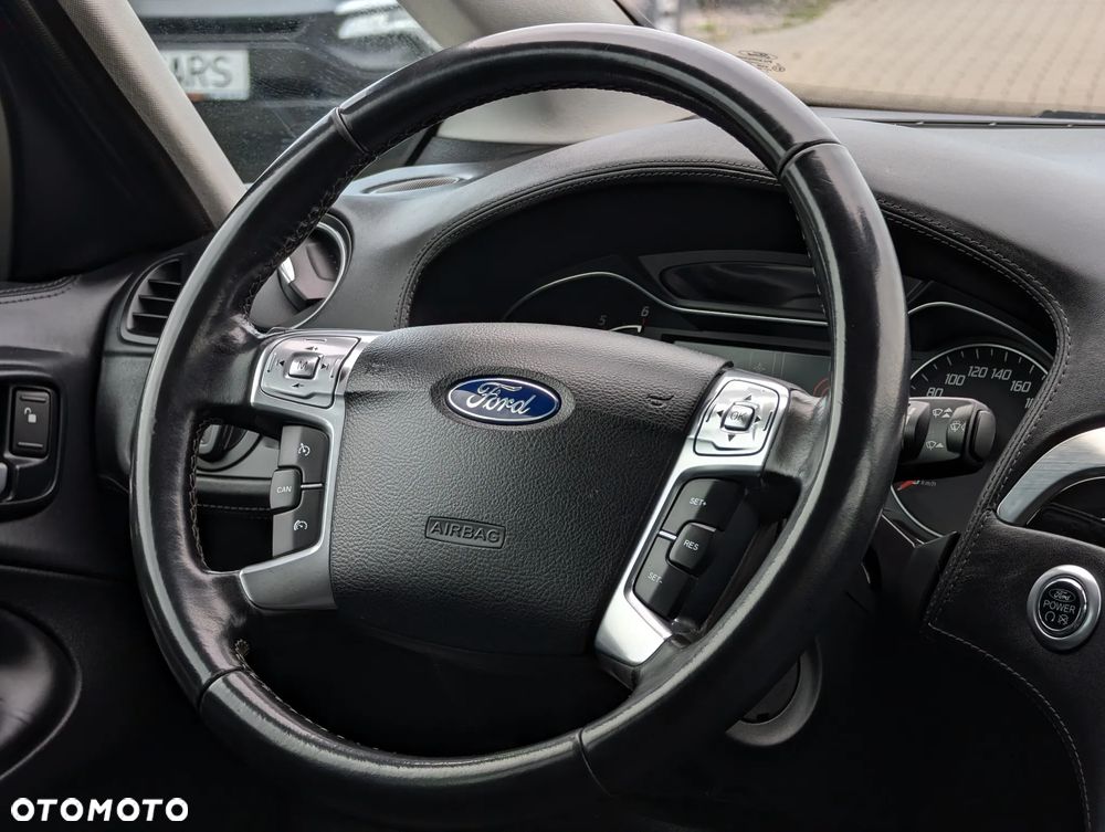 Ford S-Max 2.0 TDCi DPF Titanium X - 28