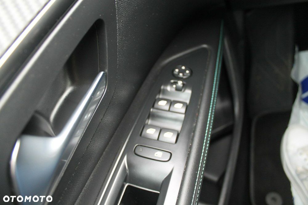Peugeot 5008 - 21
