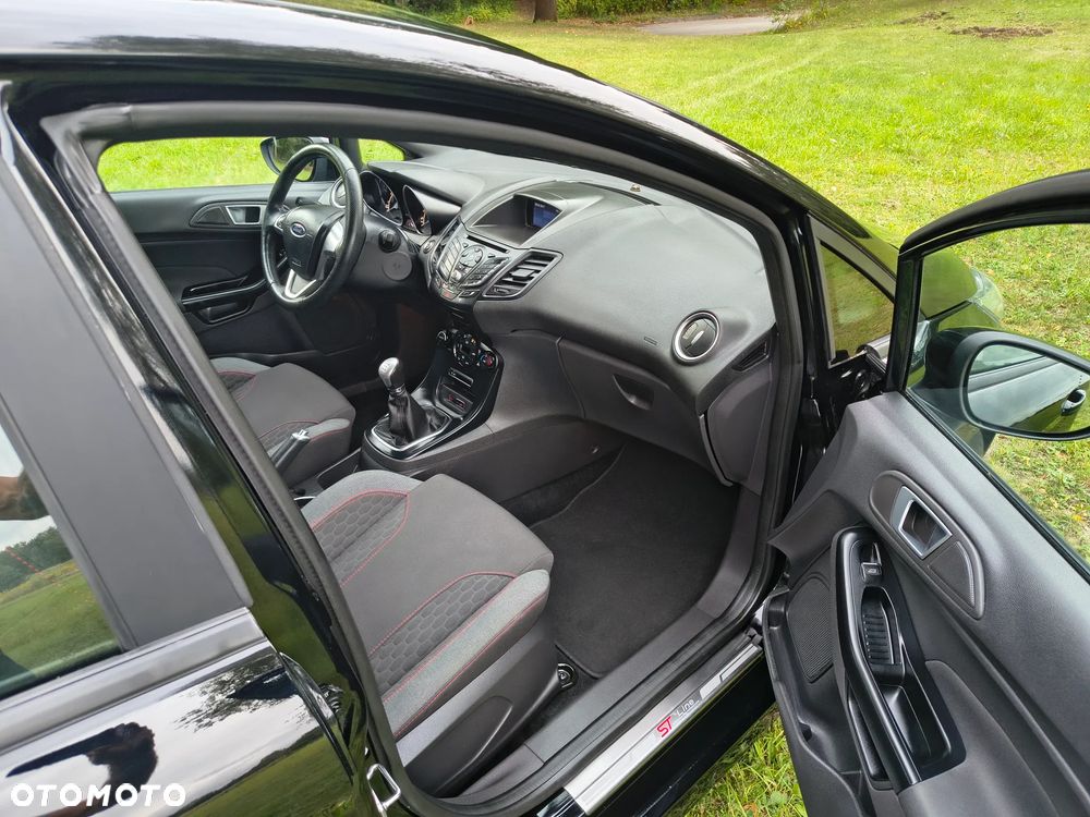 Ford Fiesta - 5
