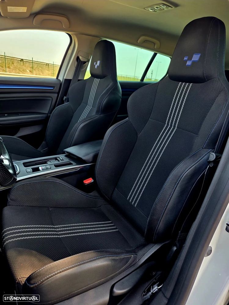 Renault Mégane Sport Tourer ver-1-3-tce-gt-line-edc - 11