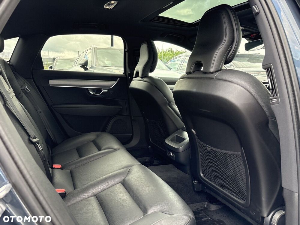 Volvo S90 - 26
