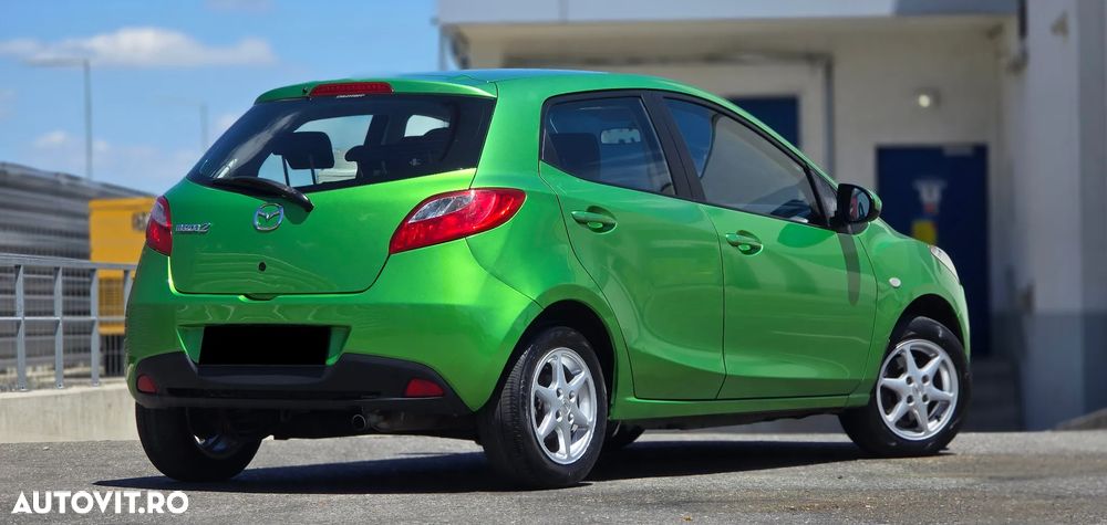 Mazda 2 - 3