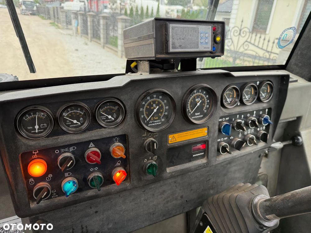 Dynapac CC 232 HF / 2008  / Nóż do Poboczy - 20