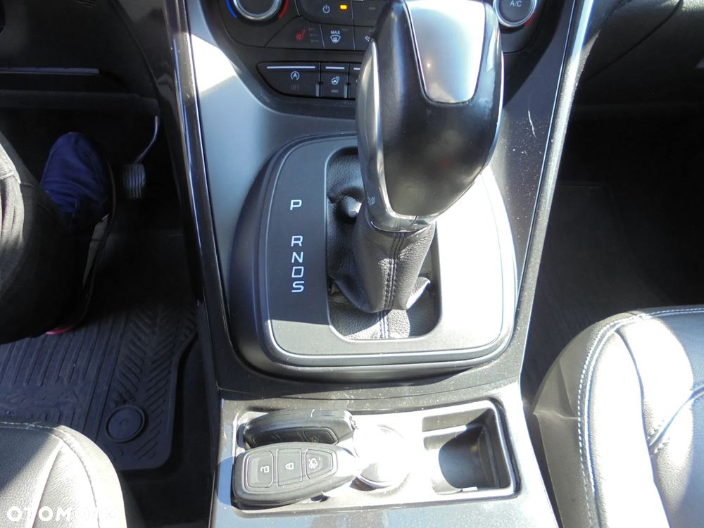 Ford Kuga 2.0 TDCi 4x4 Individual - 27