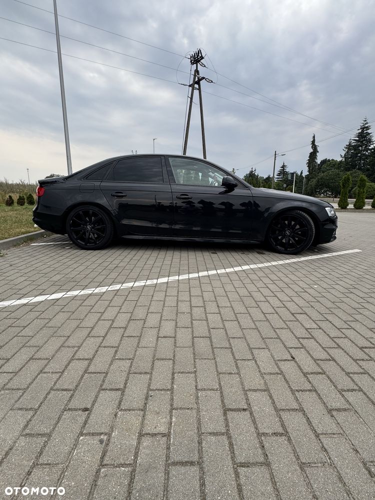 Audi A4 Limousine - 3