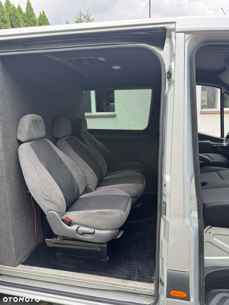 Mercedes-Benz Sprinter - 10