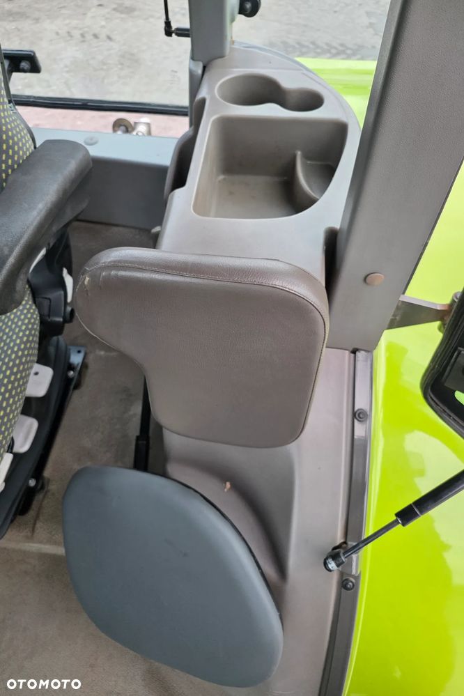 Claas Ares 826 RZ - 13