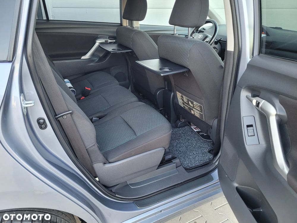 Toyota Verso 1.8 Executive - 10