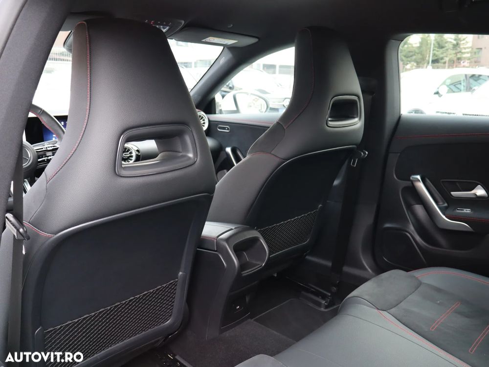 Mercedes-Benz CLA 180 Shooting Brake 7G-DCT AMG Line - 20