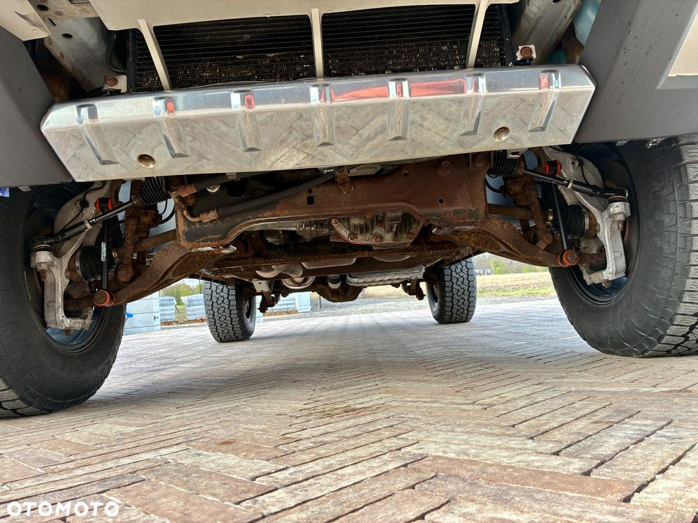 Jeep Commander 5.7 V8 HEMI Automatik Limited - 23